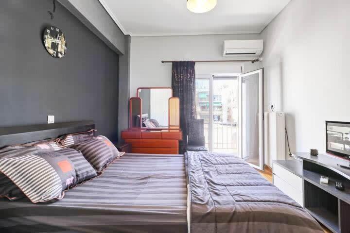 Topfloor Central Apt With Urban Views,3' To Metro Athén Kültér fotó